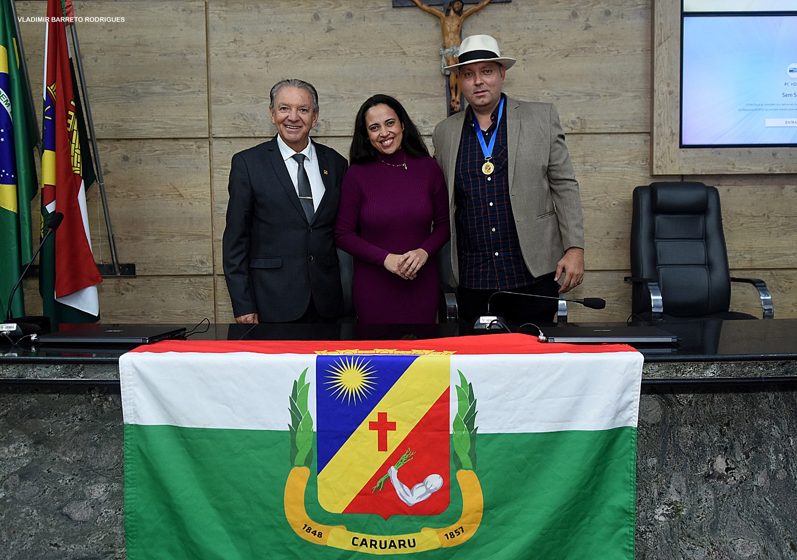 Alemão, da banda Cheiro de Sanfona, é agraciado com medalha de honra em solenidade